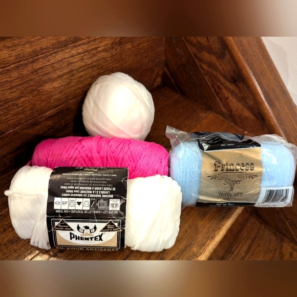PHENTEX Slipper & Craft yarn Lot  pink, blue & 2 white, Cream, Brown & Coral 640 - Picture 2 of 15